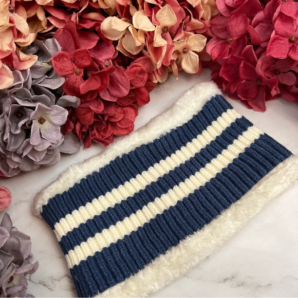 Infant Baby Blue Striped Winter Hat & Ring Scarf Set - Picture 12 of 16